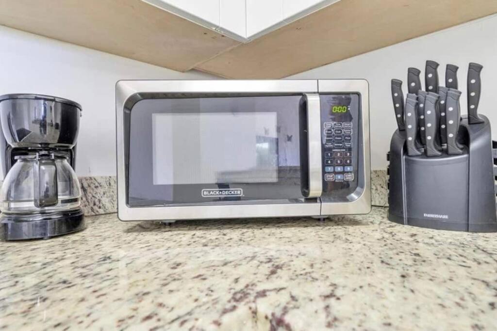 Newly Renovated Condo 5 Min From Airport Miami Exterior photo